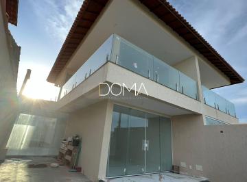 Casa · 170m² · 4 Quartos · 2 Vagas · Casa frente mar