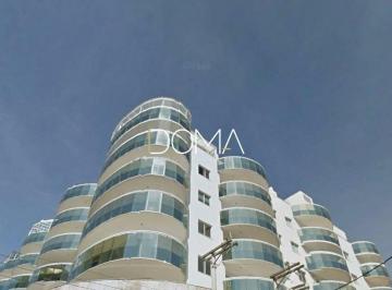 Apartamento · 228m² · 3 Quartos · 1 Vaga · Cobertura 3 quartos no centro da cidade de Cabo frio! Total área de lazer e pertinho da Praia do For