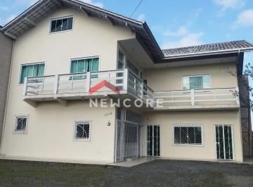 Casa · 300m² · 2 Quartos · 6 Vagas · Sobrado em  Rua Urussanga - Bucarein - Joinville/SC
