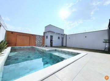 Casa de 3 quartos, Caldas Novas · Casa a venda em Caldas Novas GO
