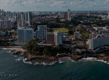 Foto 01 · Apartamento à venda em Salvador-BA: 1 quarto, 1 sala, 1 banheiro, 1 vaga, 53m² em Ondina!