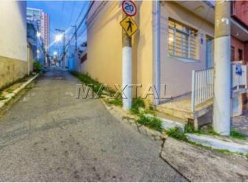Casa · 78m² · 2 Quartos · Casa à venda na região da Água Fria com 78m², 2 Dormitórios, 1 suíte e 2 banheiros.