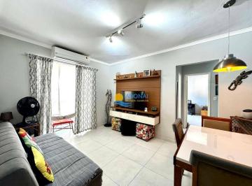 a680fb57718f0e0197f6320e78fd1cc3672b848f · Apartamento próximo à praia com sacada — Tombo — Guarujá