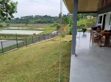 Rural · 200m² · 3 Quartos · Chácara de 26.000 m² em Quitandinha com varanda para os lagos formados por nascente própria, localiz
