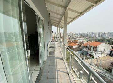 7_sacada jpeg · Casa residencial com 200m² e 2 kitnets no Centro de Florianópolis