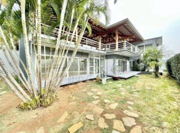 Foto 01 · Casa de alto padrão à venda em condomínio de luxo em Cotia-SP, com 4 quartos, 2 suítes e 400m² de ár