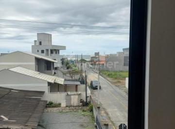 Foto 01 · Apartamento em Navegantes Meia praia, 1 suíte + 1 dormitório, vaga de garagem exclusiva e apenas 170