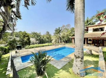 Casa · 540m² · 4 Quartos · 6 Vagas · Fazendinha - 4sts, lareira, varanda gourmet, piscina e campinho!