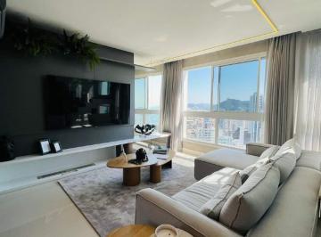 Apartamento · 240m² · 3 Quartos · 4 Vagas · Cobertura 3 quartos 240m² Centro Balneário Camboriú