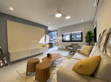 Casa · 200m² · 4 Quartos · 2 Vagas · Casa luxuosa à venda em Juquehy, 4 suítes a 500 m da praia.
