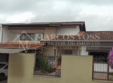 Casa · 355m² · 5 Quartos · 2 Vagas · Casa Duplex no Vorstadt, Blumenau/SC