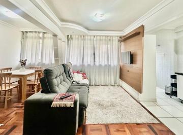 004 · Apartamento com 2 quartos e 61m² no Centro