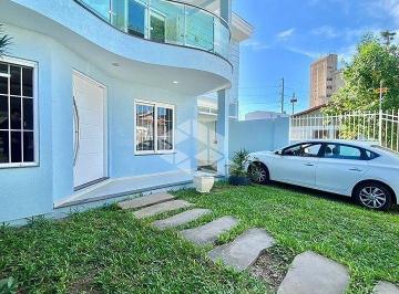 Casa · 243m² · 4 Quartos · 3 Vagas · Casa sobrado com 4 quartos, 1 suíte master, 3 vagas no Sarandi, pertinho da Casso Centerlar