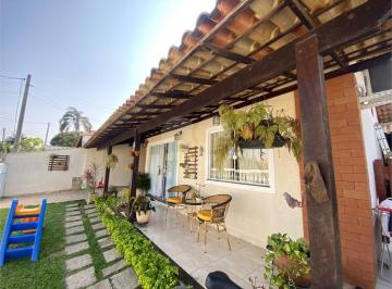 Casa · 170m² · 4 Quartos · 2 Vagas · Condomínio com 4 quartos à venda em Baleia - RJ