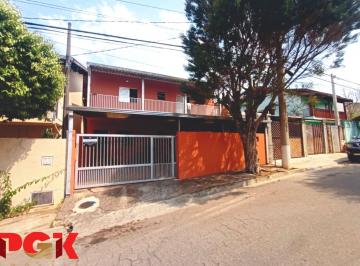 Foto 01 · Casa à venda em Vinhedo-SP: Imóvel no bairro Palmares com 4 quartos, 3 salas e 88 m² de área. Venha 