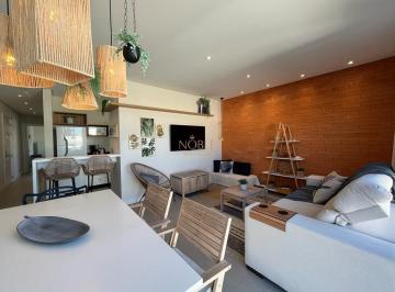 Apartamento · 74m² · 2 Quartos · 2 Vagas · Apartamento na praia da cal ao lado do Parque da Guarita