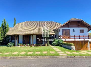 52835feb-1cbf-436b-89f6-5e18a35ba3d91708952032382.jpeg · Residência de alto padrão com 4 quartos no Jardim América para locação, Ponta Grossa PR.