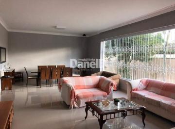 Casa · 329m² · 3 Quartos · 4 Vagas · Casa em Condomínio à venda, 3 quartos, 2 suítes, 4 vagas, Caminho Novo - Tremembé/SP