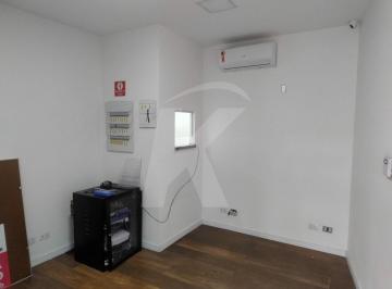 Comercial · 206m² · Loja na Vila Maria - Ideal para Clínicas