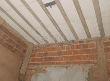 Casa · 200m² · 3 Quartos · 2 Vagas · Casa em Construção, com laje Pronta , Falta piso, parte elétrica ,e cobertura.