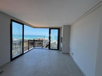 Apartamento · 99m² · 3 Quartos · 2 Vagas · Apartamento Frente Mar com três suítes em Mariscal