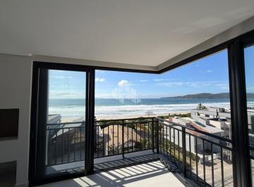 Apartamento · 99m² · 3 Quartos · 2 Vagas · Apartamento Frente Mar com três suítes em Mariscal