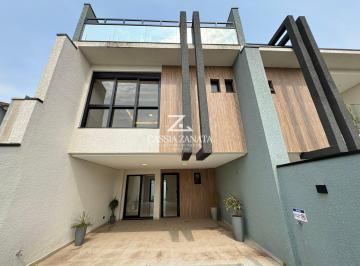 Casa · 225m² · 3 Quartos · 3 Vagas · Sobrado Triplex em São José dos PInhais