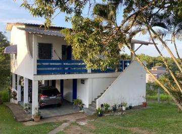 Foto 01 · Espetacular Casa à Venda em Meaípe, Guarapari-ES: 5 Quartos, 2 Suítes, 301m² - Imperdível!
