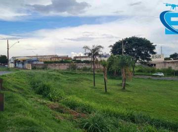 Foto 10 · Área de 2424 m², de grande visibilidade, próximo da BR-050 e Avenida Rondom Pacheco. Condições de pa
