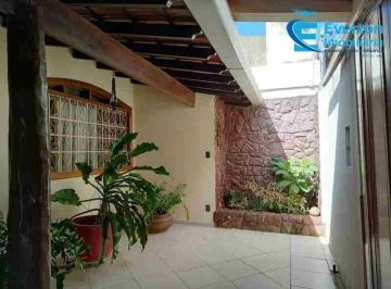 Foto 01 · Linda casa no Bairro Aclimação !