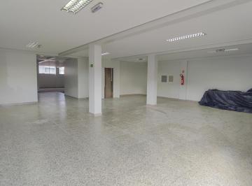 Comercial · 236m² · CLS 08- Loja Térrea, frente a avenida principal 236m² Escriturada Riacho fundo I