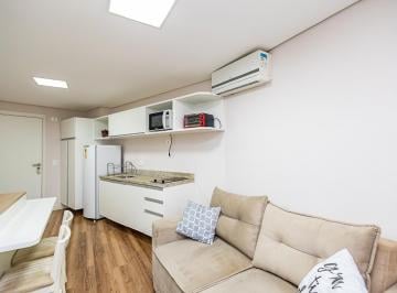 Apartamento · 30m² · 1 Quarto · 1 Vaga · Apartamento para alugar mobilhado com vaga de garagem no Centro de Curitiba