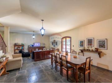 Casa · 376m² · 3 Quartos · 4 Vagas · RE/MAX Vende Casa com 3 dormitórios (sendo 1 suíte) com 376m2 e terreno 1.289m2, por $1.750.000,00 e