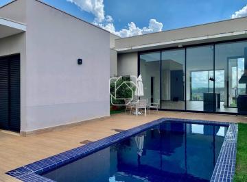 Casa · 268m² · 3 Quartos · 4 Vagas · Casa para locação no Condomínio Villas do Golfe em Itu, dispõe de 3 suítes.