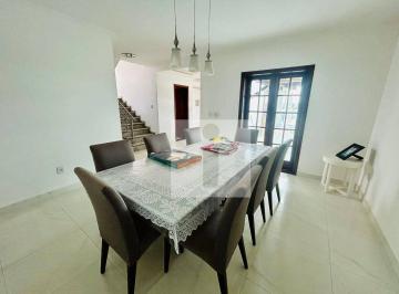 e9f7e79537725532730f4b3cd4c64584a42d40bd · Casa com 5 dormitórios, 330 m² - venda por R$ 2.200.000,00 ou aluguel por R$ 8.526,25/mês - Caminhos