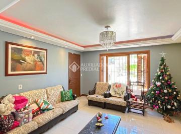 561928_i486H231t234893B1_561928676ea4bed5bbf.jpg · Casa residencial com 3 quartos, suíte, piscina e lareira