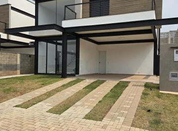 Casa · 180m² · 3 Quartos · 4 Vagas · Casas em Condomínio em Poços de Caldas