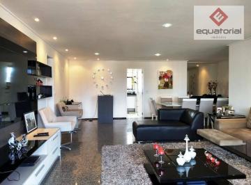 2e6c3379532b9ab1f8c7e96a6beef3dae988d7f3 · Apartamento com 3 Quartos à Venda, 156 m² por R$ 790.000,00 - Meireles - Fortaleza/CE