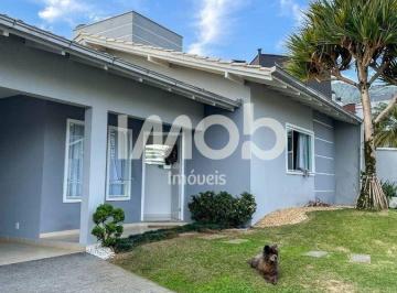 Casa · 367m² · 3 Quartos · 2 Vagas · CASA COM 1 SUÍTE + 2 QUARTOS, AMIZADE