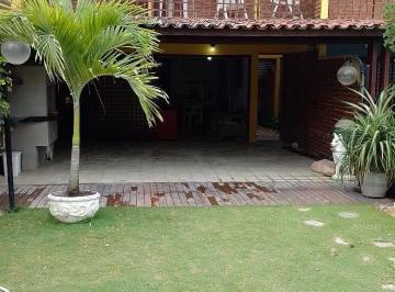 grq6obg2njg2zjvjywezztq0_md · Casa com 4 quartos a 50mt do Mar