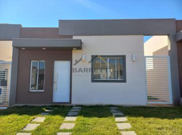 Casa · 67m² · 3 Quartos · 2 Vagas · Casa à venda de 160m² com 3 quartos, sendo 1 suíte, e 2 vagas de garagem, no Con