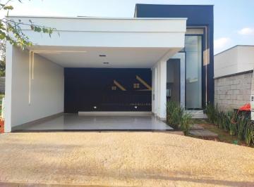 Casa · 144m² · 2 Quartos · 2 Vagas · Casa de alto padrão à venda com 200m², 2 quartos sendo 2 suítes, 3 banheiros e p