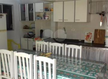 Casa de 3 quartos, Curitiba · Casa Residencial Cajuru com uma ótima localização