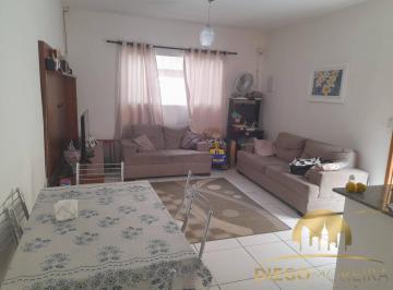 Casa · 130m² · 2 Quartos · 2 Vagas · Casa à venda no Centro de Terra Preta