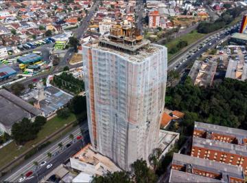Apartamento de 3 quartos, Curitiba · Apartamento revenda à venda no Explore - Frente para Av. Pres. Affonso Camargo