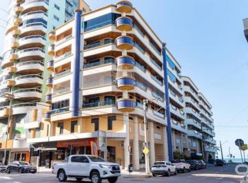 Apartamento de 3 quartos, Itapema · Pe na areia-Residencial Center Lorenz -03 dormitorios