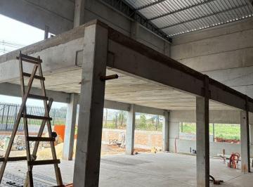 Comercial · 953m² · LOCAÇÃO | Galpão/Barracão,  em 14 De Novembro, Cascavel