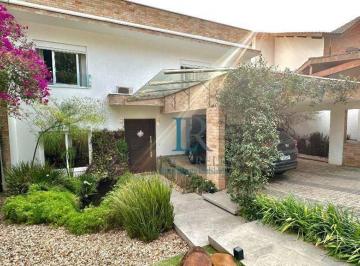 d5e7bf2b27c91fa82e8bca34a33e8ad6fe3699e2 · Luxuosa Casa à Venda: 4 Suítes, Lago, Área de Lazer Completa em Terreno de 514 m²!
