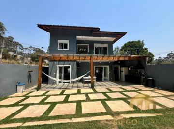 Casa · 360m² · 3 Quartos · 2 Vagas · Casa à venda em Atibaia com 3 Dormitórios e piscina
