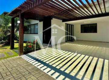 Casa de 2 quartos, Feira de Santana · Casa térrea de alto padrão para alugar no SIM | 2 suítes, closet e jardim no Bangalay